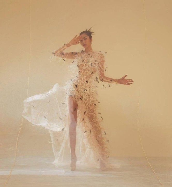 'Đụng váy' với dàn mỹ nhân nổi tiếng, Hoa hậu Mai Phương vẫn được khen ngợi dù không có chiều cao nổi bật Ảnh 9