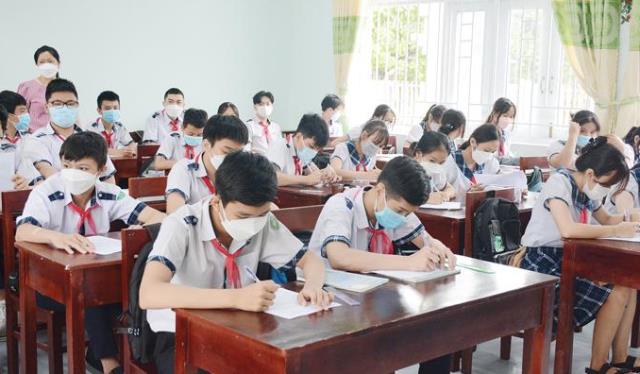 Học sinh lớp 9 Trường THCS Quảng Phú (TP.Quảng Ngãi) chuẩn bị cho kỳ thi vào lớp 10, năm học 2022 - 2023.