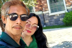 Cuộc sống về hưu của NSƯT Phú Đôn bên vợ kém 25 tuổi