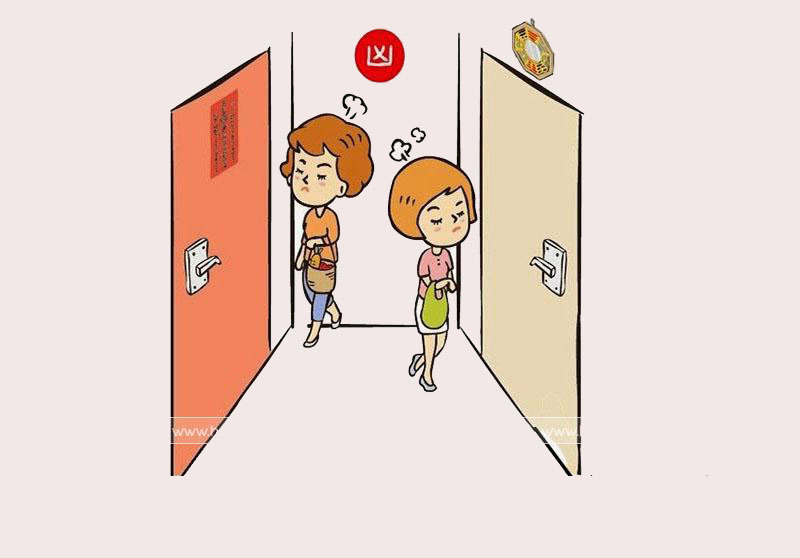 Hỏng cổng 2 nhà đối diện.